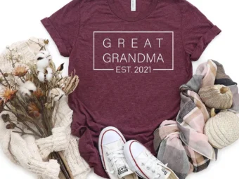 Great Grandma Est. 2021 T-Shirt