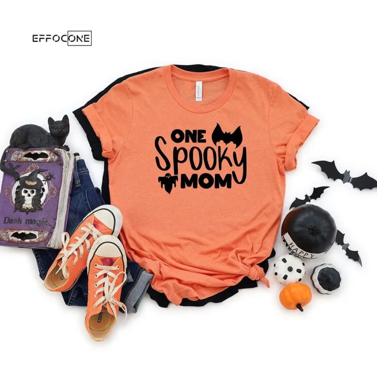 One Spooky Mom Halloween Funny T-Shirt