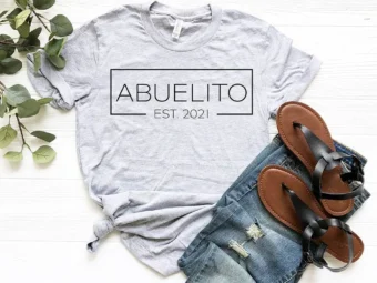 Abuelito Est. 2021 T-Shirt