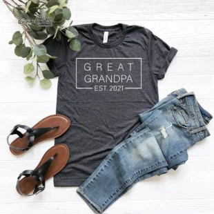 Great Grandpa Est. 2021 T-Shirt