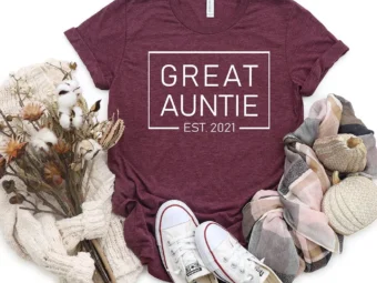 Great Auntie EST. 2021 T-Shirt