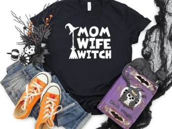 Mom Wife Whitch Halloween Pumpkin T-Shirt