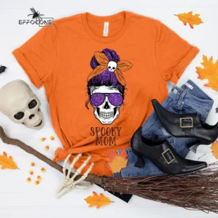 Spooky Mom Halloween T-Shirt