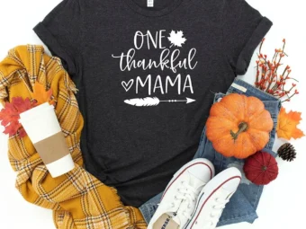 One Thankful Mama Thanksgiving T-Shirt